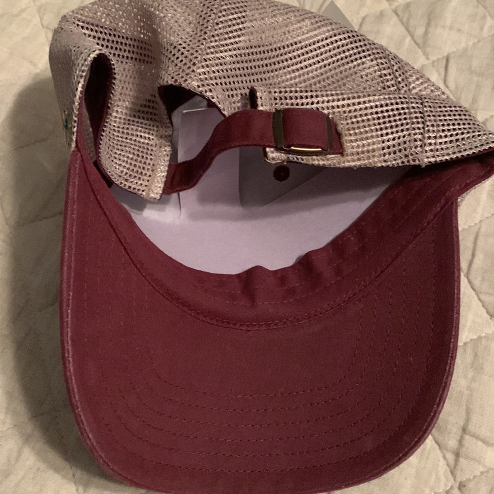 2019 Masters trucker hat, Tags attached, burgundy with taupe mesh - Picture 3 of 7